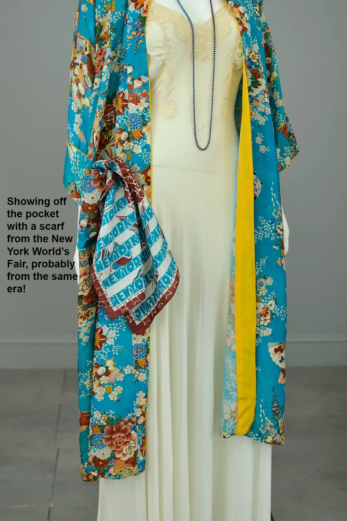 1940s Hand Printed Rayon Kimono Robe made in Japan