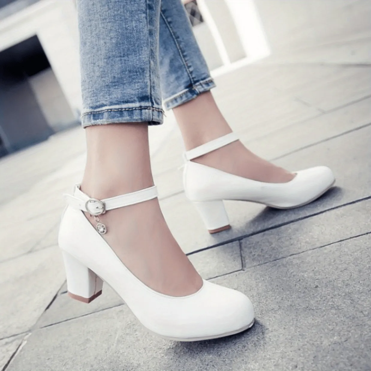 Chic Womens Chunky Heel Ankle Strap Shoes - Comfortable Mid Heels, Premium Faux Leather, Non-Slip Pumps for Everyday Style
