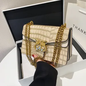 Vintage Chic Shoulder Bag - Stylish and Elegant Handbag for Shopping Outfits, Daily Commute, and Work Essentials - Premium Quality, Soft Leather, and Spacious Interior